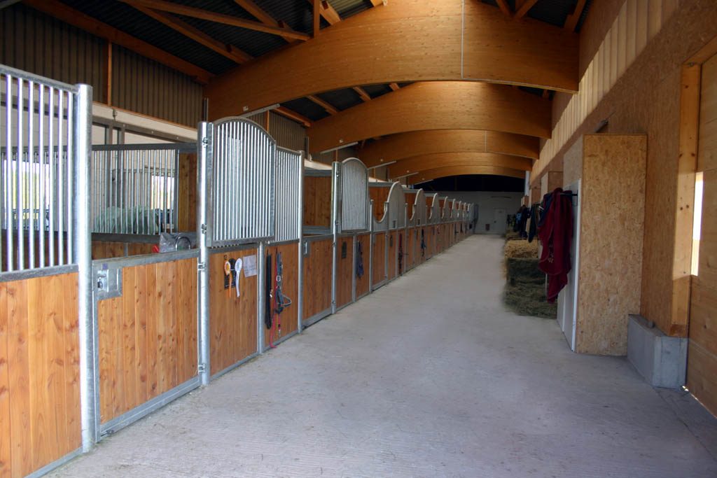 Robinienhof Idar-Oberstein - Pferdeboxen